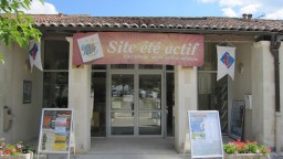Image de présentation de l'établissement Office de Tourisme d'Aubeterre-sur-Dronne — 2013-11231 (2).jpg