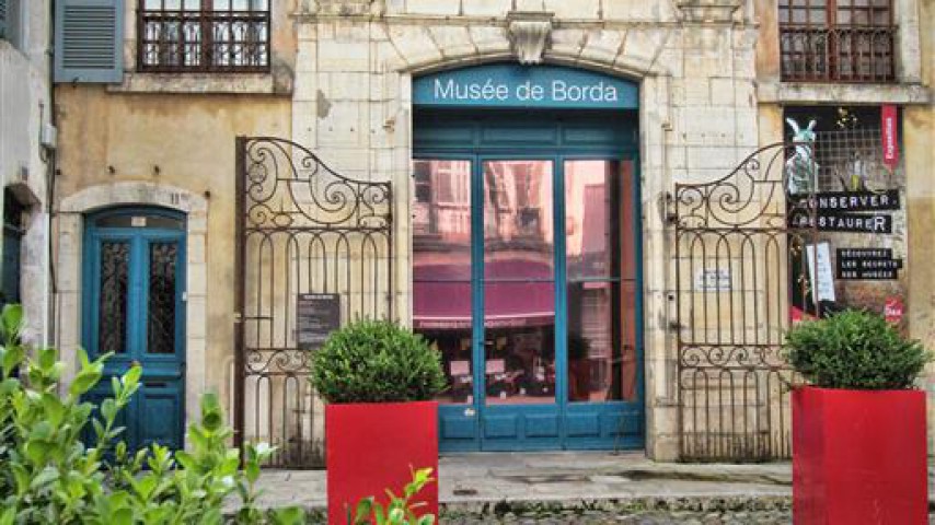 Image de présentation de l'établissement Musée de Borda — IMG_4778 (Medium) façade 2014 Lafourcade format portrait.jpg