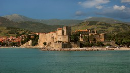 __Image de présentation de l'établissement Château royal de Collioure — Chateau-royal-vue-mer.jpg