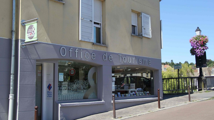 Image de présentation de l'établissement Office de Tourisme Marne et Gondoire — 2020_Lagny_FaçadeAccueil©OTMG_AAllanou copie-compressed.jpg