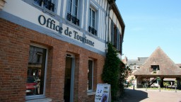 Image de présentation de l'établissement Office de Tourisme Lyons Andelle — 2014-01254.JPG