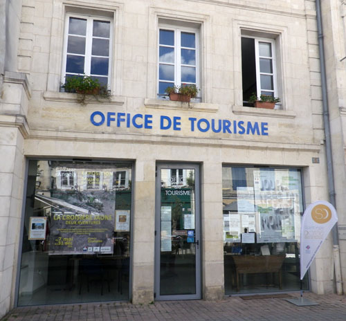 Image de présentation de l'établissement Office de Tourisme de Saint Jean d'Angely — 2014-00572.jpg