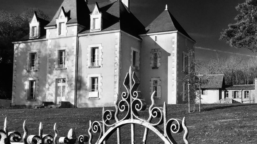 __Image de présentation de l'établissement Le Petit Château des Cèdres (Chambres Onésime) — th209466_2023-06-28-08-51-13.jpg