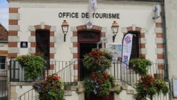 Image de présentation de l'établissement Office de tourisme Autour de Chenonceaux - BIT de Bléré — 2018-00463 Office de Tourisme Chenonceau Bléré Val de Cher BLERE.JPG